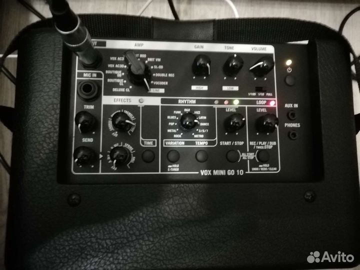 Гитарный комбоусилитель