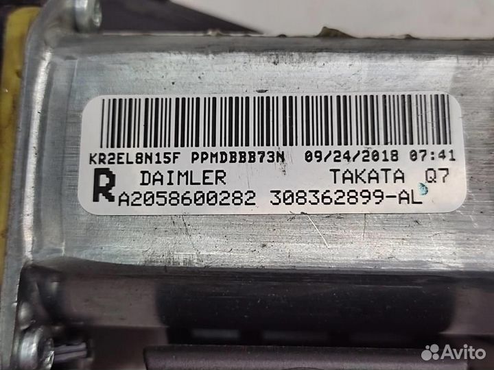 Подаватель ремня w205 C-class 651.921 2016