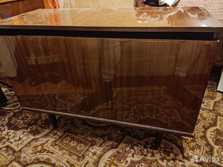 Тумба для постельных принадлежностей (комод)