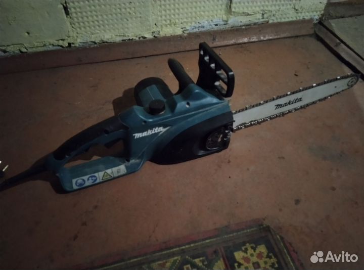 Электропила makita