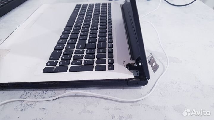 I5-6200u/Geforce 920mx Lenovo