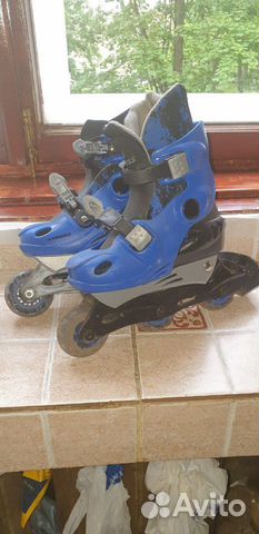 Роликовые коньки