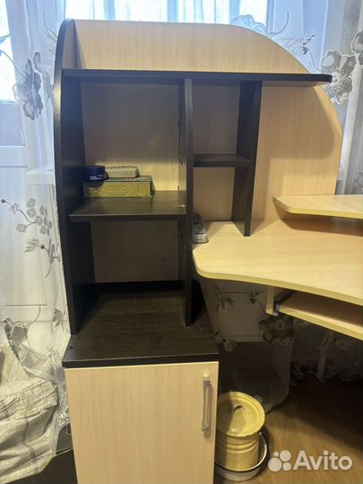 Компьютерный стол