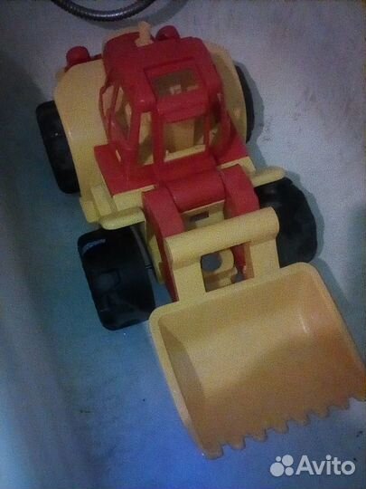 Игрушка экскаватор