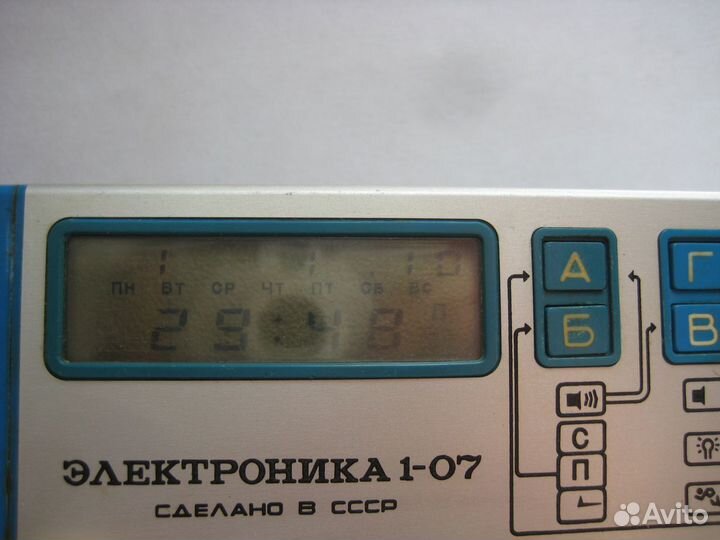 Часы будильник электроника 1-07