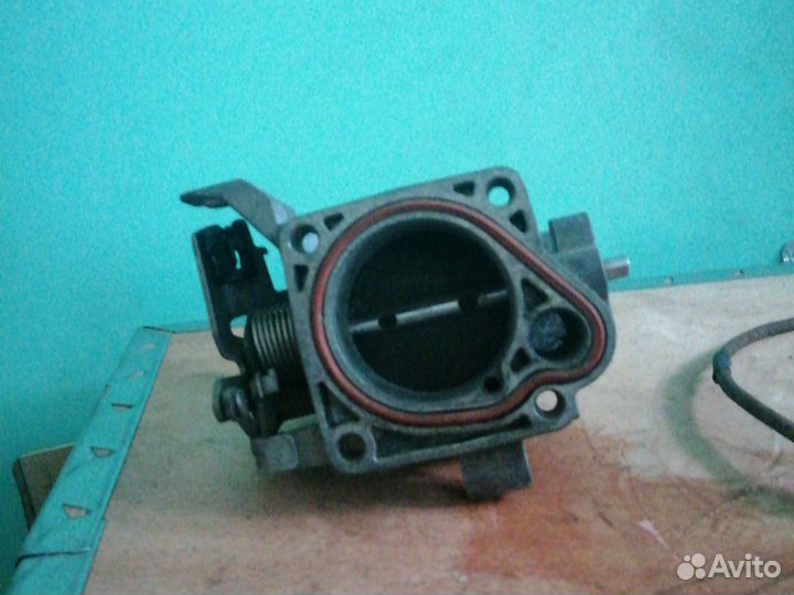 Дроссельная заслонка BMW E 36, 1.8
