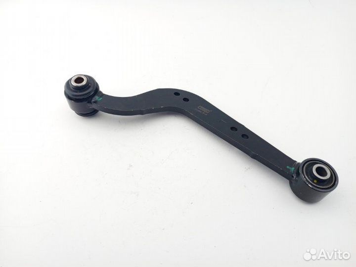 Рычаг подвески верхний задний правый Toyota Rav4