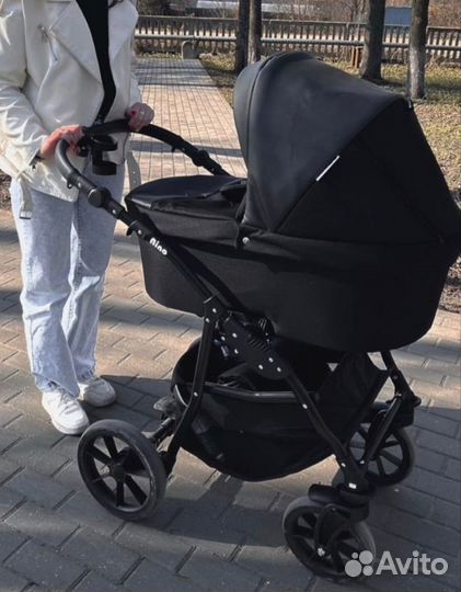 Коляска 3 в 1 состояние новой