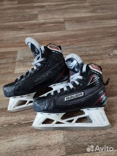 Коньки вратарские Bauer Vapor X700