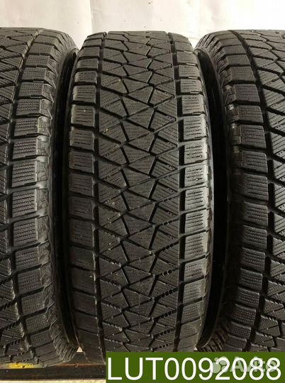 Bridgestone Blizzak DM-V2 225/65 R17 98Y