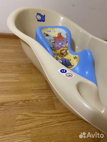 Ванночка для купания с горкой