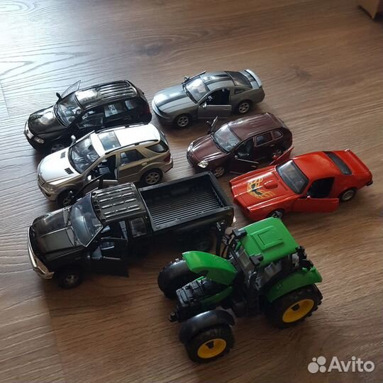 Модель автомобиля машинка игрушка автомодель