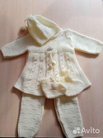 Новые костюмчик, платье и шапочка на девочку