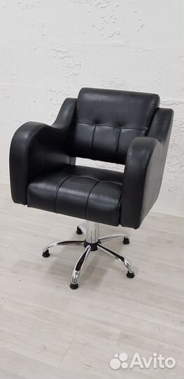 Кресло парикмахерское