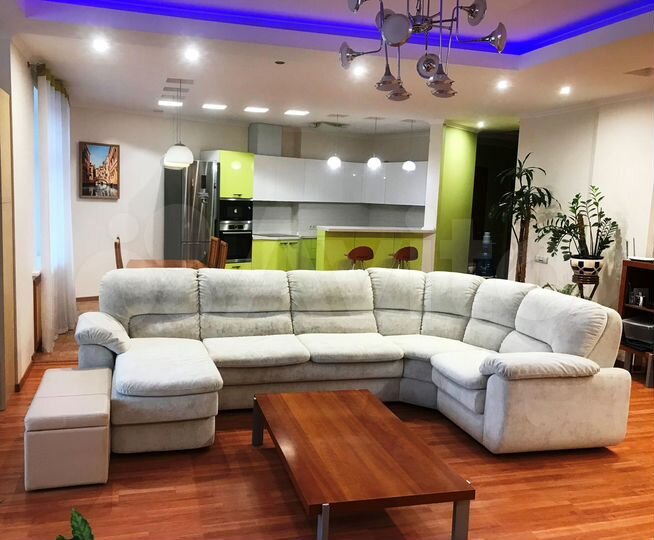 4-к. квартира, 167,2 м², 2/8 эт.