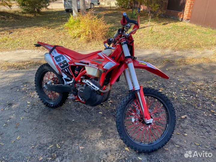 Мотоцикл Regulmoto Holeshot Red Edition 4v