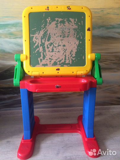 Детский стол для рисования