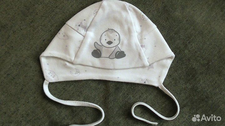 Шапочки и чепчики для новорожденных