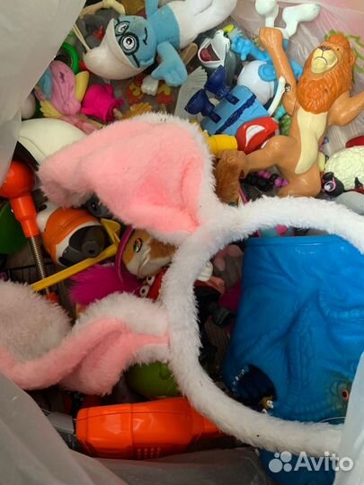 Игрушки разные для девочки