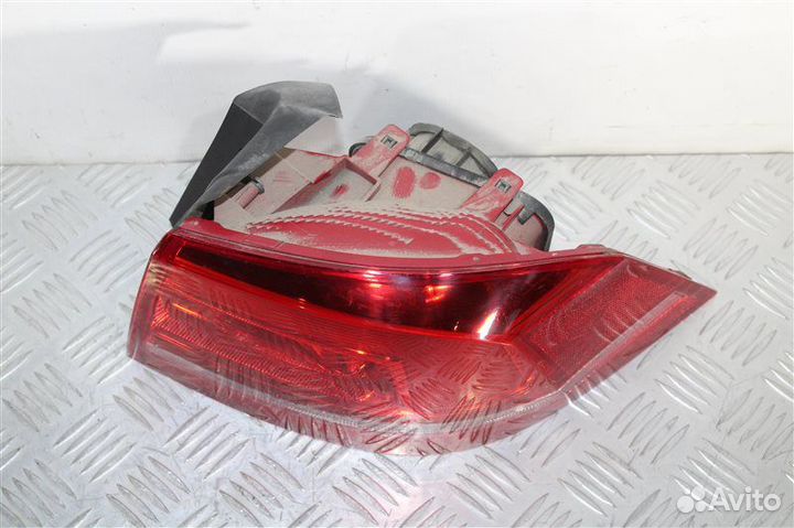 Фонарь задний правый Volkswagen Passat B7 caxa