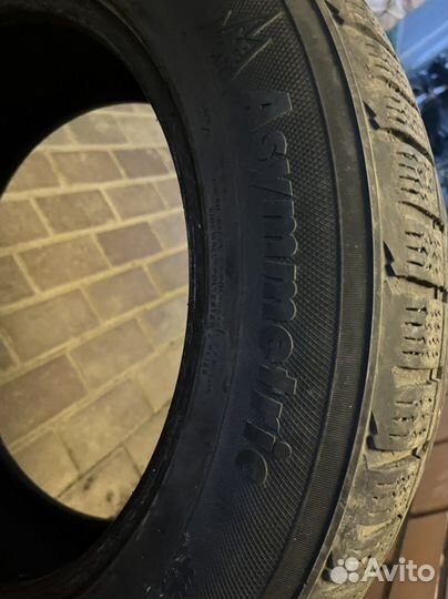 Kumho I'Zen RV Asymmetric 225/60 R17