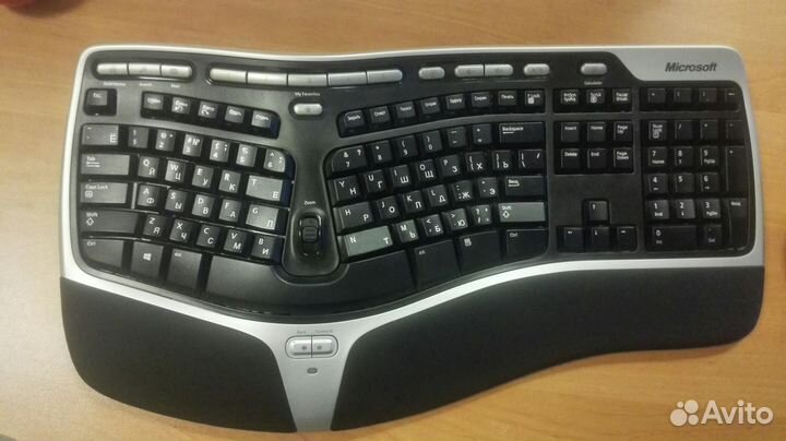 Microsoft Natural Ergonomic Desktop 7000