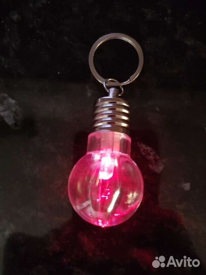 Брелок лампочка