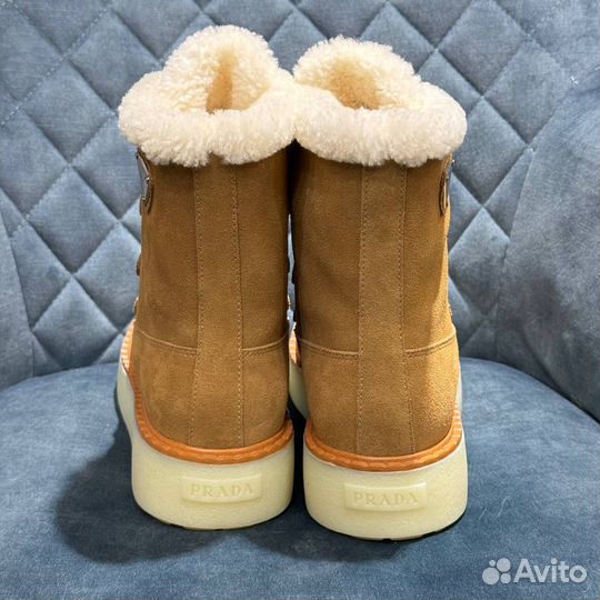 Ботинки Prada зимние