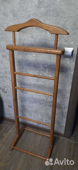 Вешалка напольная деревянная слуга