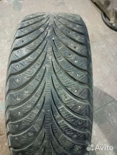 Goodyear UltraGrip 225/60 R17 99