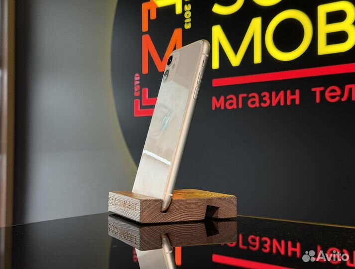 iPhone 11, 64 ГБ