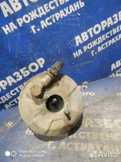 Тормозной вакуум Ваз Лада 2107 седан 2106 2010