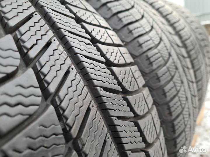 Michelin X-Ice XI3 225/50 R17