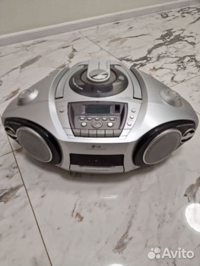 Бумбокс lg