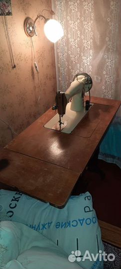 Старинная швейная машинка Tikkakoski