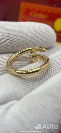 Золотое кольцо Cartier Just Un Clou
