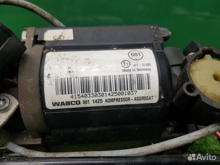 Компрессор пневмоподвески Mercedes-Benz E W211