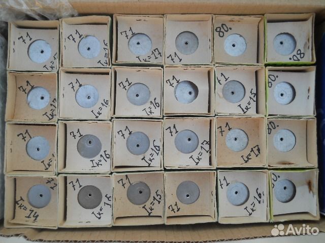 Радиолампы 2Ж27Л новые, в упаковке, 70 штук, СССР