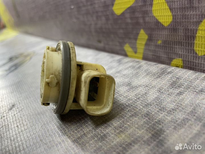 Патрон указателя поворота в фару Лачетти