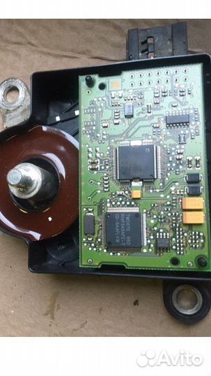 Блок управления акб Audi Q7 4.2 BAR