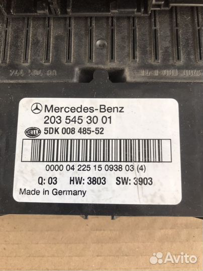 Блок предохранителей Mercedes W203 (3141)