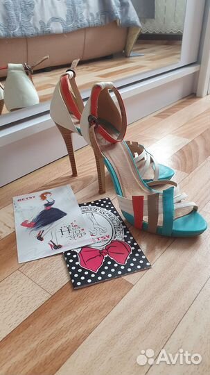 Босоножки женские 39