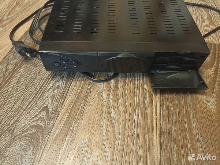 Спутниковый ресивер bigsat bs-s67CR