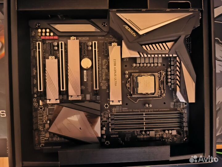 Материнская плата с процессором i7 9700k