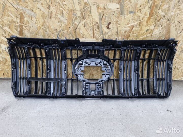 Решетка радиатора Toyota Land Cruiser Prado 150 С