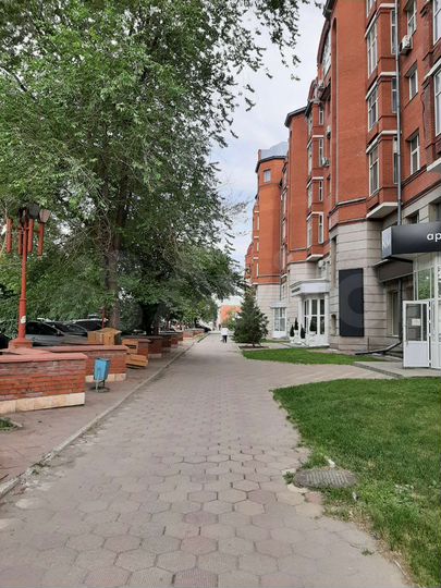 3-к. квартира, 100,5 м², 2/8 эт.