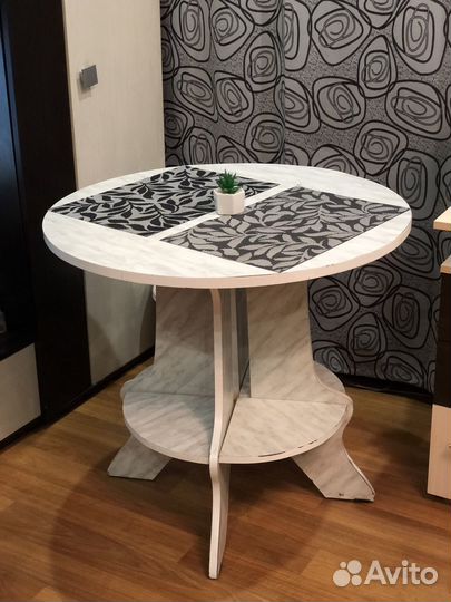 Стол обеденный круглый