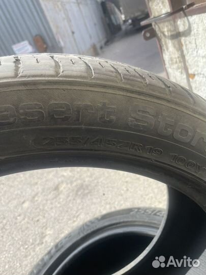 Delinte Desert Storm SUV D8 255/40 R19 100Y