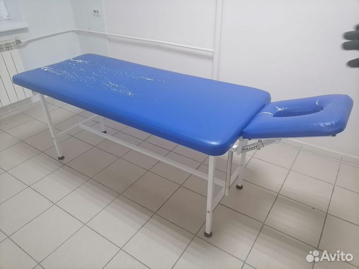 Массажная кушетка