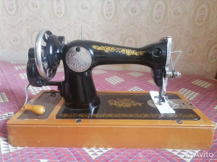 Ручная швейная машина бу